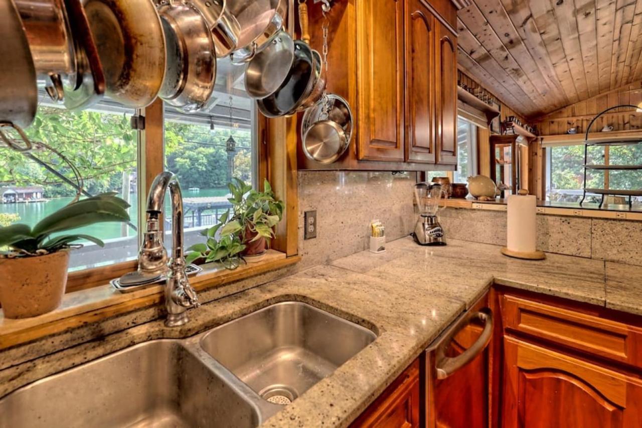 Hannahs Perch On Lake Burton With Private Top Patio And Bottom Dock Clayton Eksteriør bilde